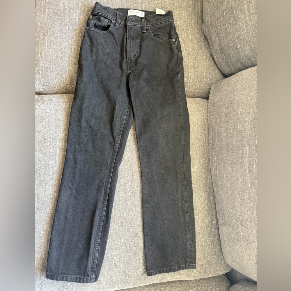 Abercrombie & Fitch 90’s Straight Ultra High Rise Jeans